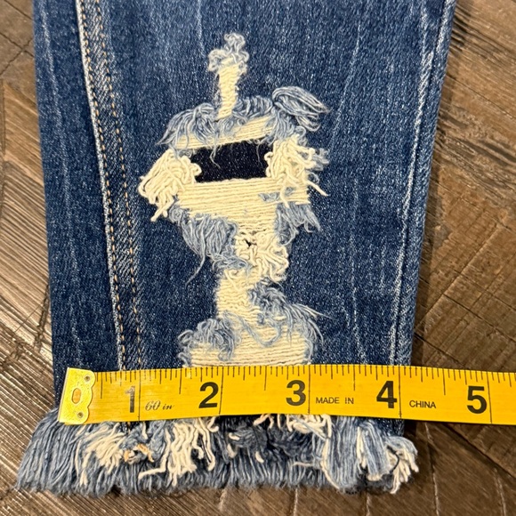 KanCan Signature Mid Rise Ankle Skinny Distressed Medium Wash Raw Hem 24 - Picture 16 of 16